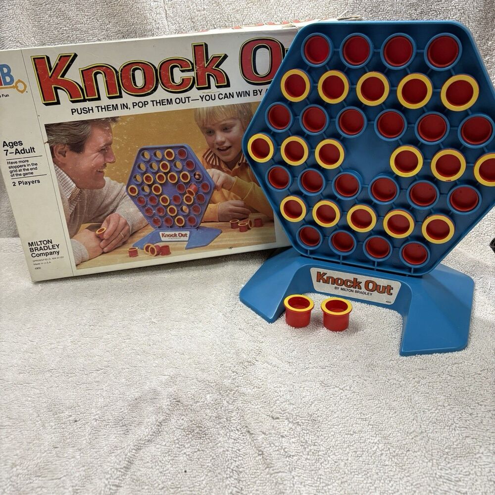 Vintage 1970s Milton Bradley Knock Out Strategy Board Game 4900
